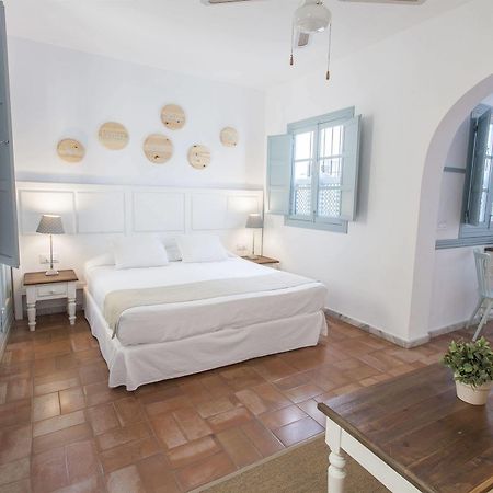 Apartamentos Suites Santa Cruz Seville Luaran gambar